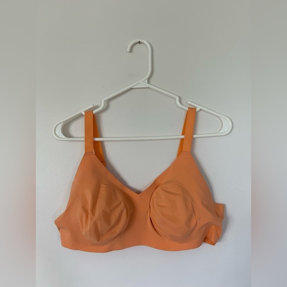 NWOT Knix Bra Size 7 Melon Orange Thin Strap Padded VNeck Adjustable Performance - Picture 1 of 7